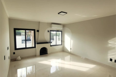 Casa à venda com 4 suítes em Nova Gardênia, Atibaia, SP