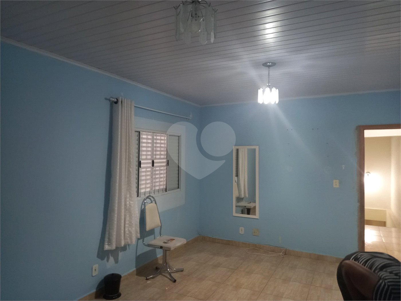Sobrado à venda com 4 quartos, sendo 1 suíte, em Jardim Peri, São Paulo, SP