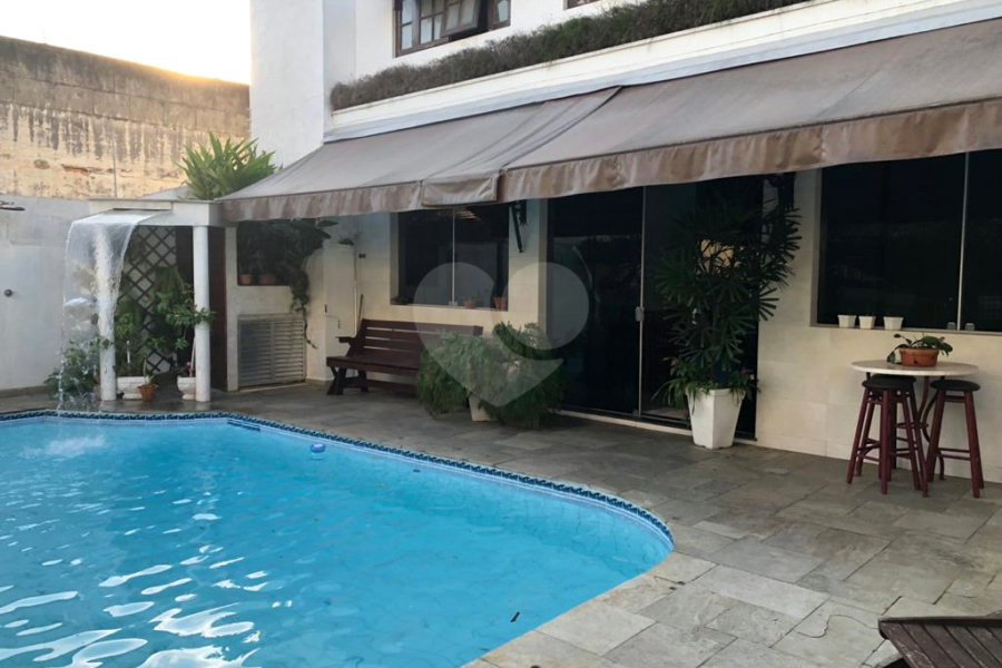 Sobrado à venda com 5 quartos, sendo 3 suítes, em Tremembé, São Paulo, SP