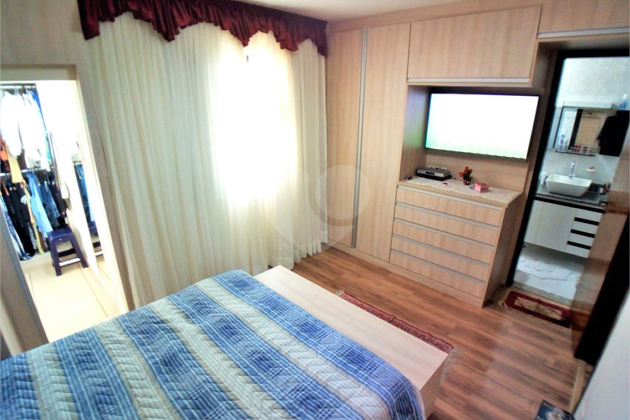 Sobrado à venda com 3 quartos, sendo 1 suíte, em Tremembé, São Paulo, SP