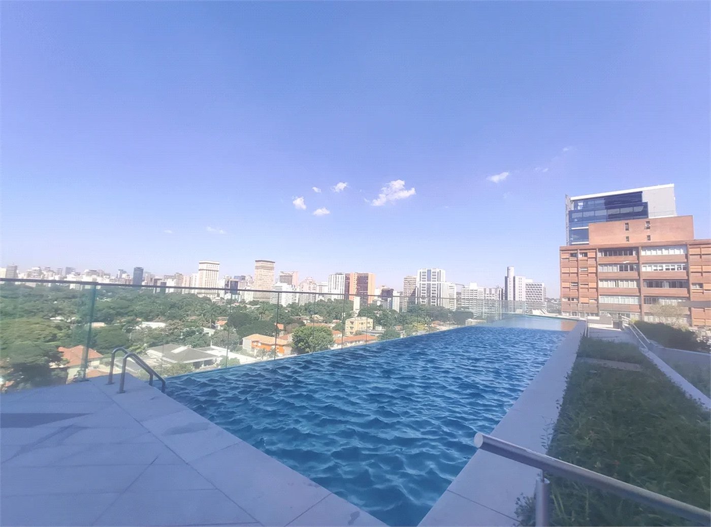 Apartamento à venda ou para alugar com 1 suíte em Pinheiros, São Paulo, SP