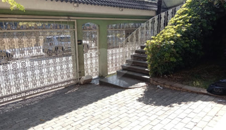 Sobrado à venda com 4 quartos, sendo 1 suíte,  em Vila Rosália, Guarulhos, SP