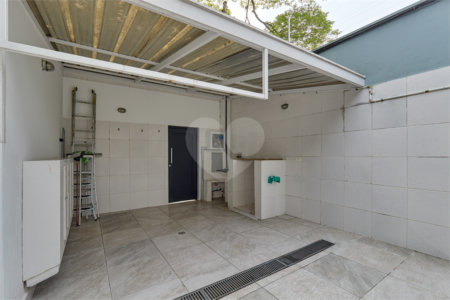 Sobrado à venda com 4 quartos, sendo 2 suítes, em Brooklin Velho, São Paulo, SP