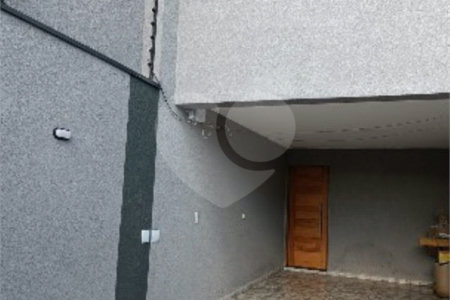 Sobrado à venda com 3 quartos, sendo 1 suíte, em Vila Marina, São Paulo, SP