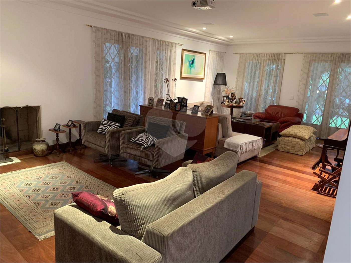 Casa à venda ou para alugar com 4 suítes no condomínio Residencial Parques das Magnólias, São Paulo - SP
