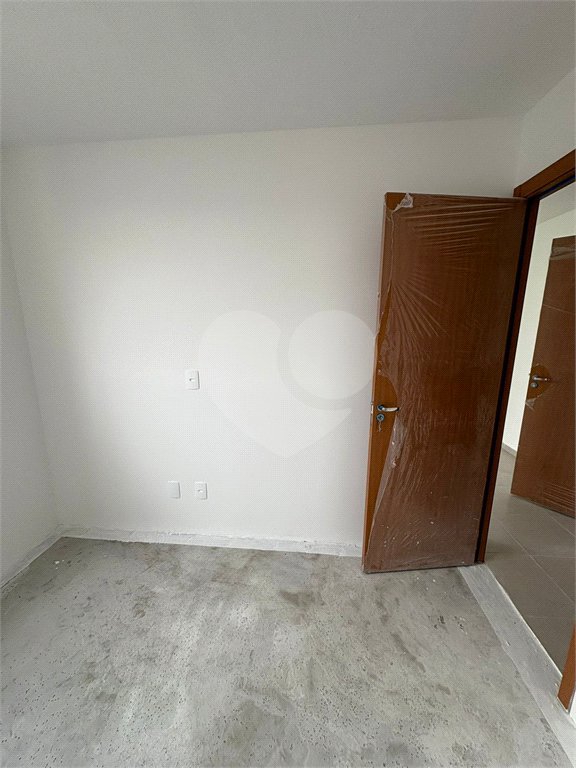 Apartamento à venda com 2 quartos em Vila Antonieta, São Paulo, SP