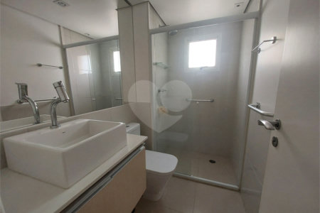 Apartamento à venda com 3 quartos, sendo 2 suítes,  em Cidade São Francisco, São Paulo, SP