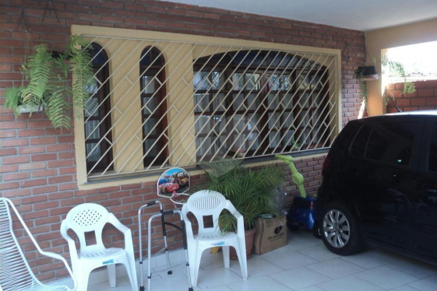 Casa Térrea à venda com 3 suítes em Vila Paulicéia, São Paulo, SP
