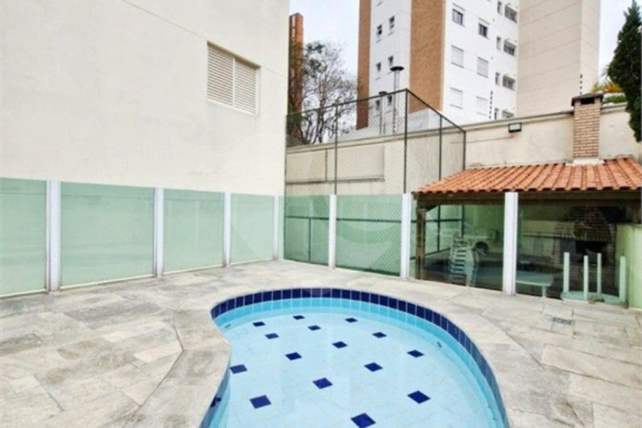 Apartamento à venda com 3 quartos, sendo 1 suíte, em Morumbi, São Paulo, SP