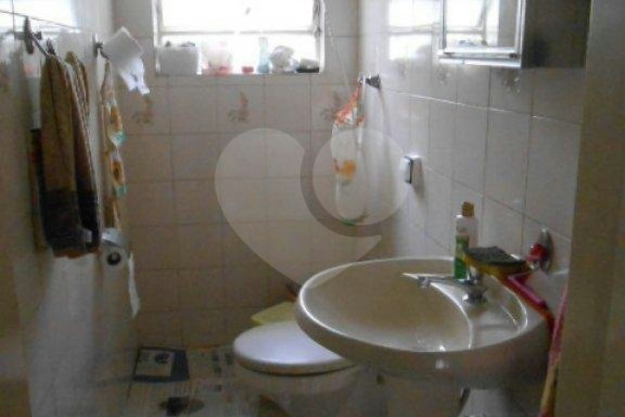 Sobrado à venda com 3 quartos em Santa Teresinha, São Paulo, SP