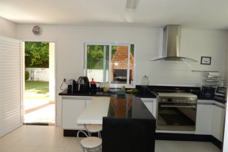 Casa à venda com 3 suítes no condomínio Alpes de Vinhedo, Vinhedo - SP