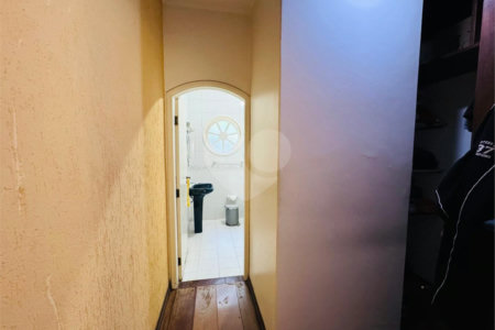 Casa à venda com 4 quartos, sendo 1 suíte,  em Vila Galvão, Guarulhos, SP