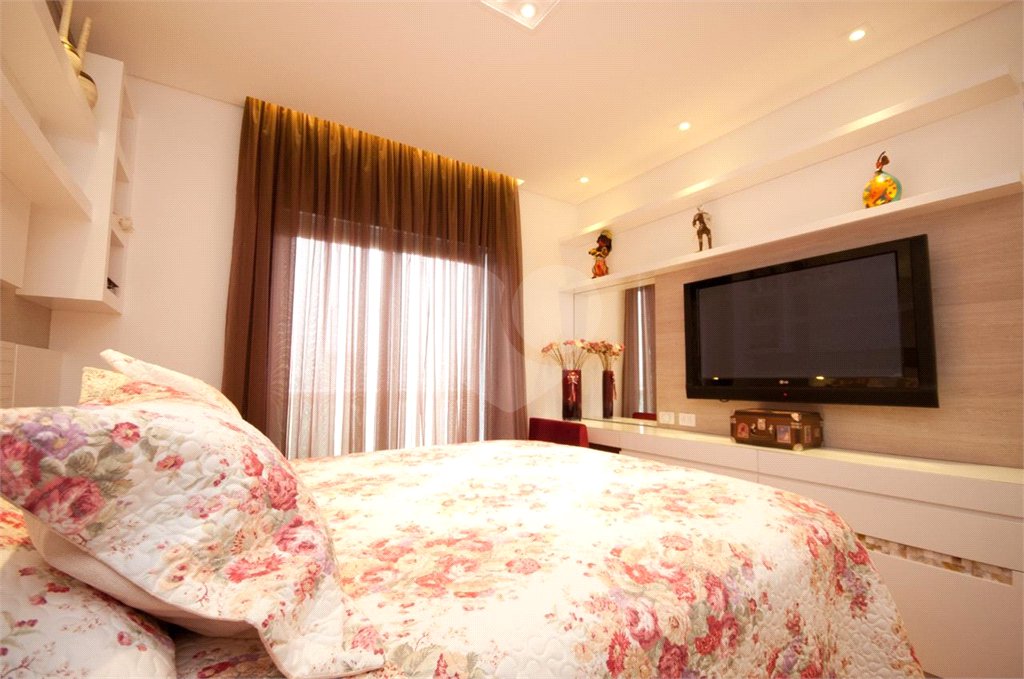 Apartamento à venda com 4 quartos, sendo 3 suítes, em Vila Romana, São Paulo, SP