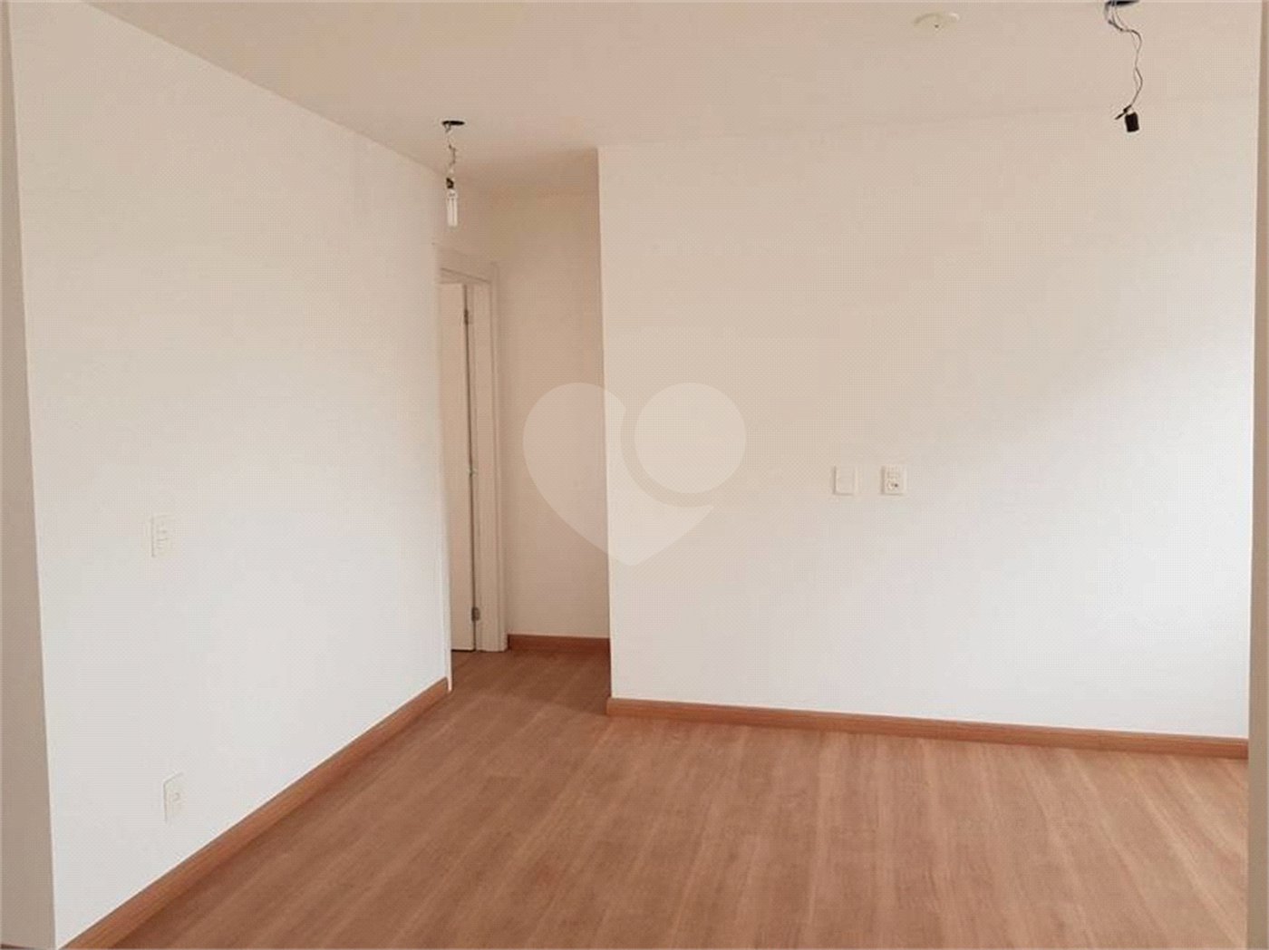 Apartamento à venda com 3 quartos, sendo 1 suíte, em Vila Guilherme, São Paulo, SP