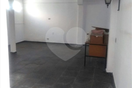 Casa à venda com 3 quartos, sendo 1 suíte, em Parque Continental, São Paulo, SP