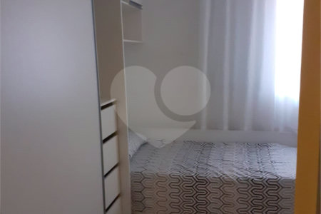 Casa térrea no Condomínio Moradas II.