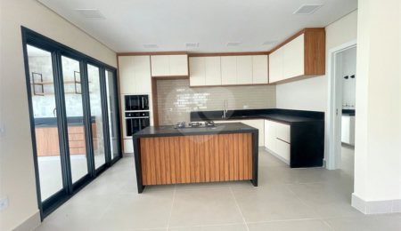 Casa à venda com 3 suítes no condomínio Reserva São Nicolau, Atibaia - SP