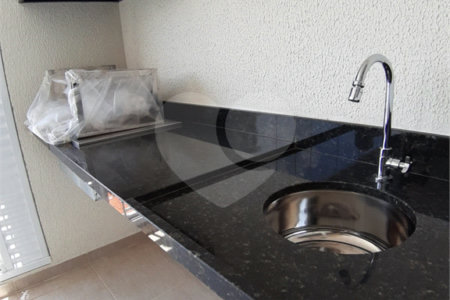 Apartamento à venda com 3 quartos, sendo 1 suíte, em Santo Antônio, São Caetano do Sul, SP