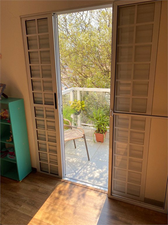 Sobrado à venda com 3 quartos, sendo 1 suíte, em Vila Paulicéia, São Paulo, SP