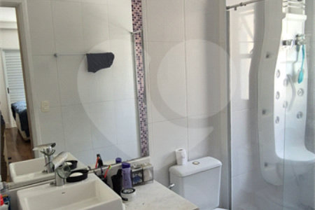Casa à venda com 4 quartos, sendo 2 suítes,  no condomínio Aromaz, São Bernardo do Campo - SP