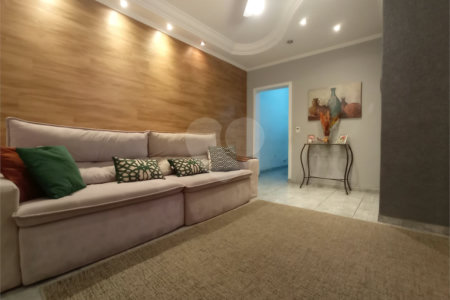 Casa Térrea à venda com 3 quartos em Jardim Santa Bárbara, Sorocaba, SP
