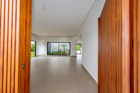 Casa à venda com 3 suítes no condomínio Village Saint Charbel, Araçoiaba da Serra - SP