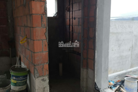Casa à venda com 3 quartos, sendo 1 suíte,  em Loteamento Parque Residencial Serras de Atibaia II, Atibaia, SP