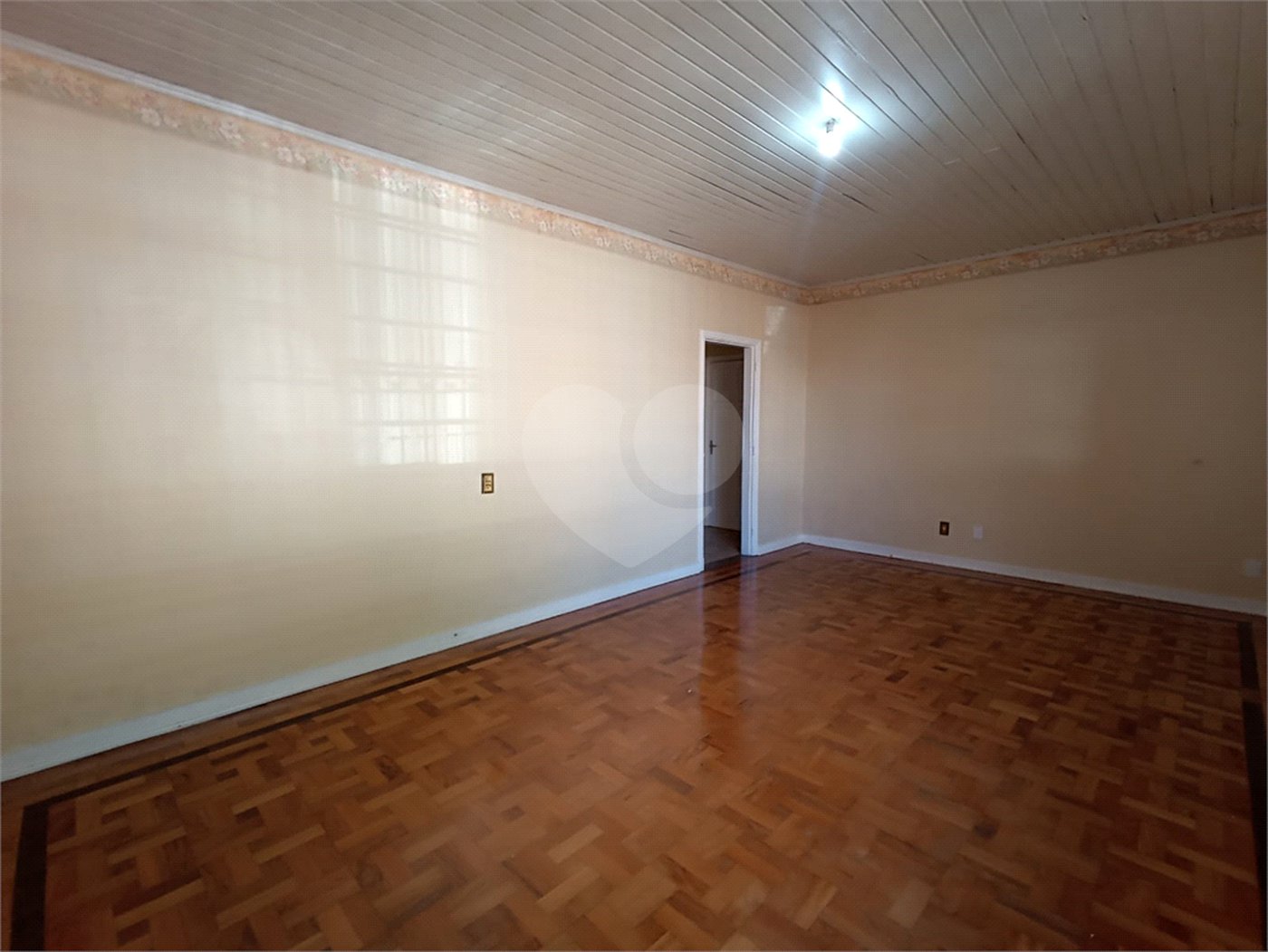 Casa à venda com 3 quartos, sendo 2 suítes,  no Centro, Itapetininga, SP