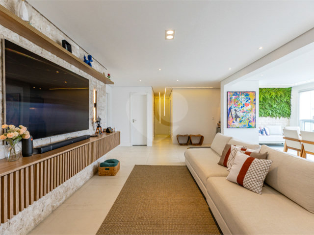 Apartamento à venda com 3 suítes em Vila Mascote, São Paulo, SP