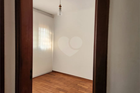 Casa à venda com 3 quartos, sendo 1 suíte, em Jardim Morumbi, Araraquara, SP