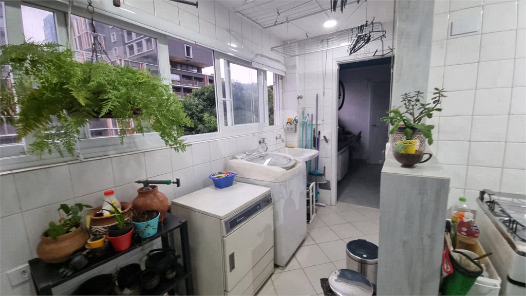 Apartamento à venda com 3 quartos em Jardim América, São Paulo, SP