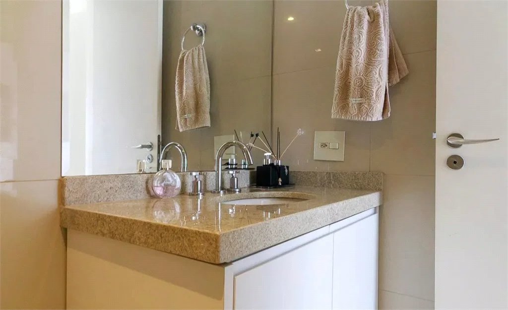 Apartamento à venda com 1 suíte em Vila Gertrudes, São Paulo, SP