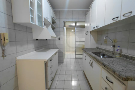 Apartamento à venda com 2 quartos, sendo 1 suíte, em Água Branca, São Paulo, SP