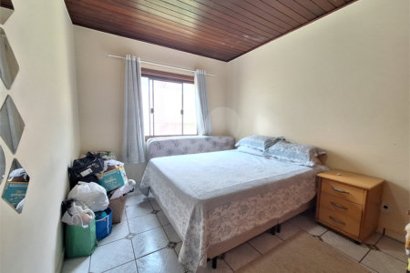 Casa para alugar com 3 quartos, sendo 1 suíte,  no condomínio Estância Marambaia, Vinhedo - SP