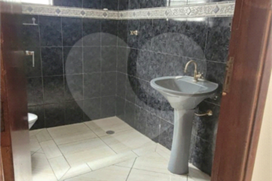 Sobrado à venda com 3 quartos, sendo 1 suíte, em Horto, São Paulo, SP