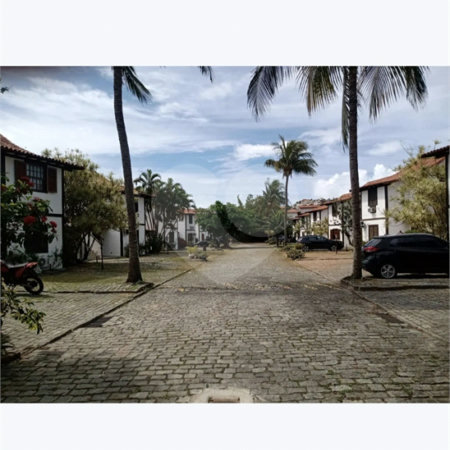 Casa em condomínio à venda com 2 quartos em Geribá, Armação dos Búzios, RJ