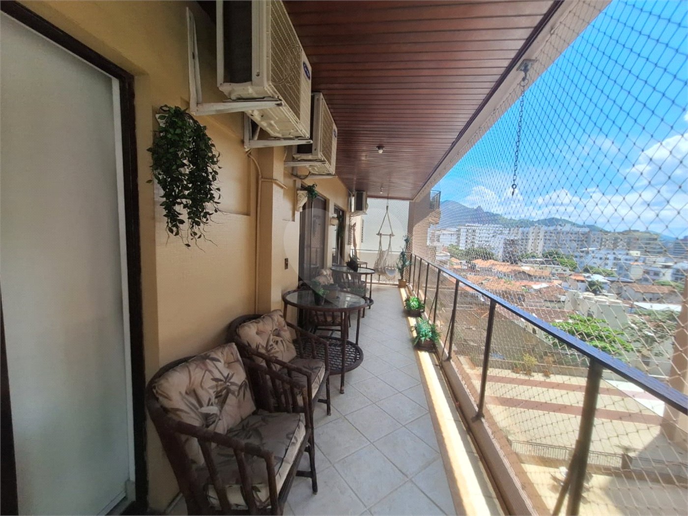 Apartamento à venda com 3 quartos, sendo 1 suíte,  em Vila Isabel, Rio de Janeiro, RJ