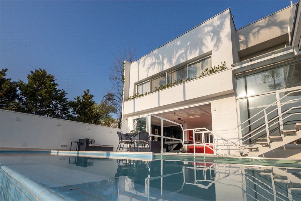 Casa à venda com 4 suítes em Jardim Guedala, São Paulo, SP