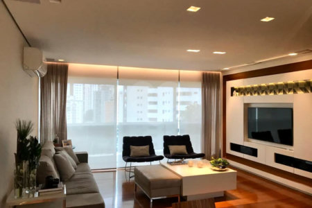 Apartamento à venda com 4 quartos, sendo 1 suíte, em Campo Belo, São Paulo, SP