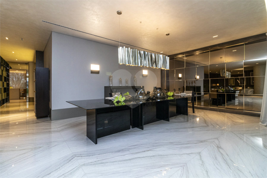 Apartamento à venda com 4 suítes em Jardim Guedala, São Paulo, SP