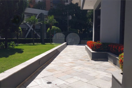 Apartamento à venda ou para alugar com 5 quartos, sendo 3 suítes,  em Tatuapé, São Paulo, SP