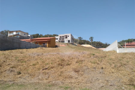 Terreno à venda no condomínio Encontro das Águas, Nazaré Paulista - SP