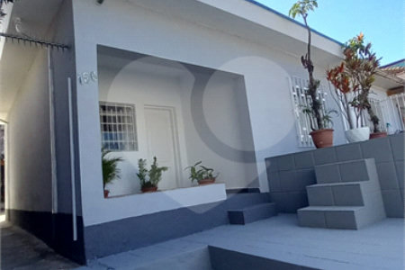 Casa à venda com 2 quartos em Vila Santa Maria, São Paulo, SP