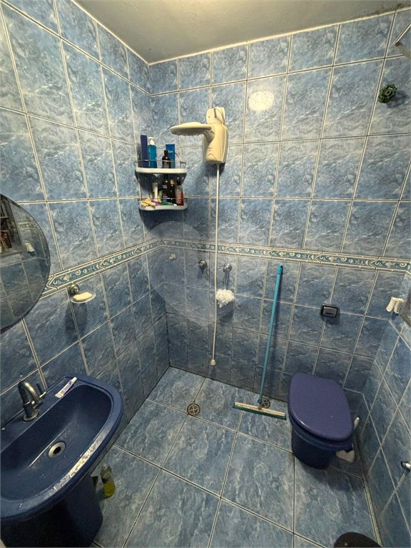 Sobrado à venda com 4 quartos, sendo 1 suíte, em Vila Antonieta, São Paulo, SP