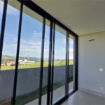 Terreno à venda ou para alugar com 3 suítes no condomínio Elementum, Atibaia - SP