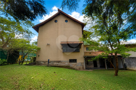 Sobrado à venda com 5 quartos, sendo 2 suítes, em Jardim do Mar, São Bernardo do Campo, SP