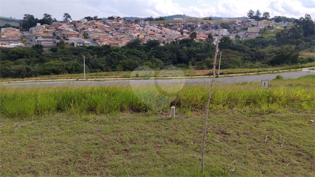 Terreno à venda com 1 suíte no condomínio Reserva Bellano, Itatiba - SP