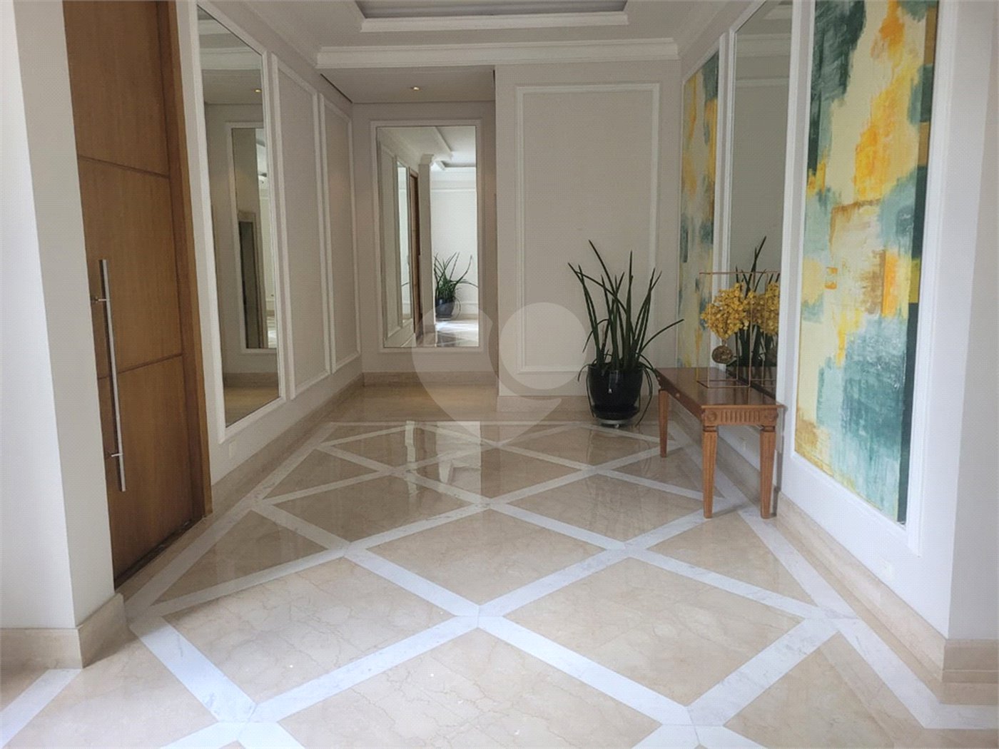 Apartamento à venda com 3 quartos, sendo 2 suítes, em Vila Uberabinha, São Paulo, SP