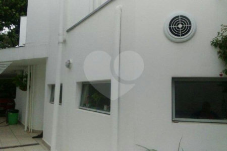 Sobrado à venda com 5 quartos, sendo 2 suítes,  em Instituto de Previdência, São Paulo, SP
