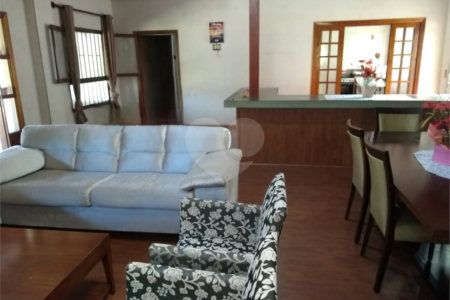 Casa à venda com 4 suítes no condomínio Piccolo Paese, Salto - SP